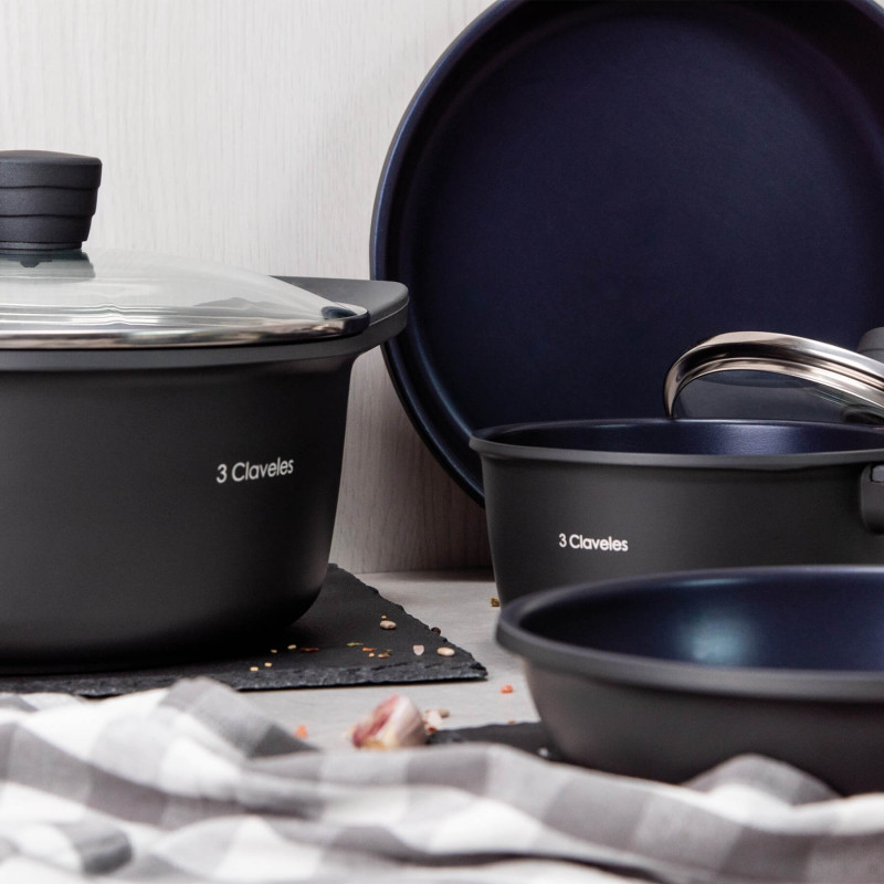 Cocotte avec couvercle Ø 20 cm. Dark