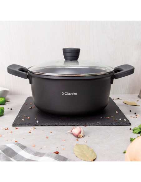 Cocotte avec couvercle Ø 24 cm. Dark