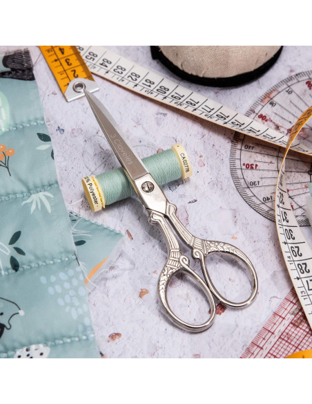 Horn of Plenty Sewing Scissors | 3 Claveles