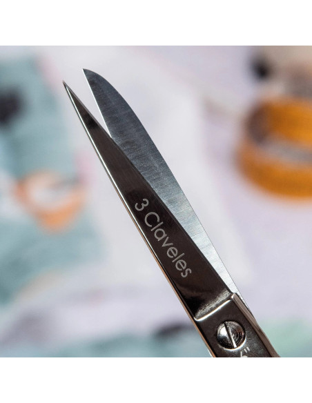 Horn of Plenty Sewing Scissors | 3 Claveles
